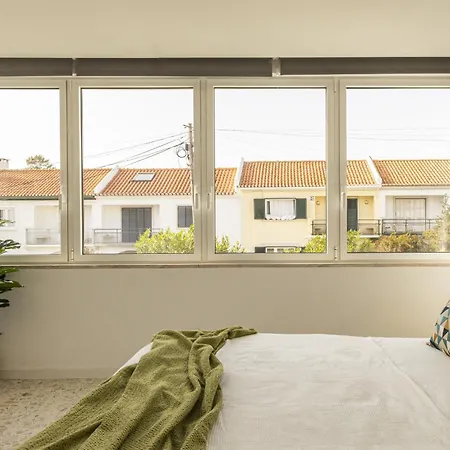Contemporary Restelo Pool Haven Feriehus Lisboa